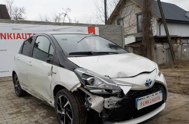 toyota yaris Toyota Yaris cena 32900 przebieg: 49871, rok produkcji 2019 z Stąporków